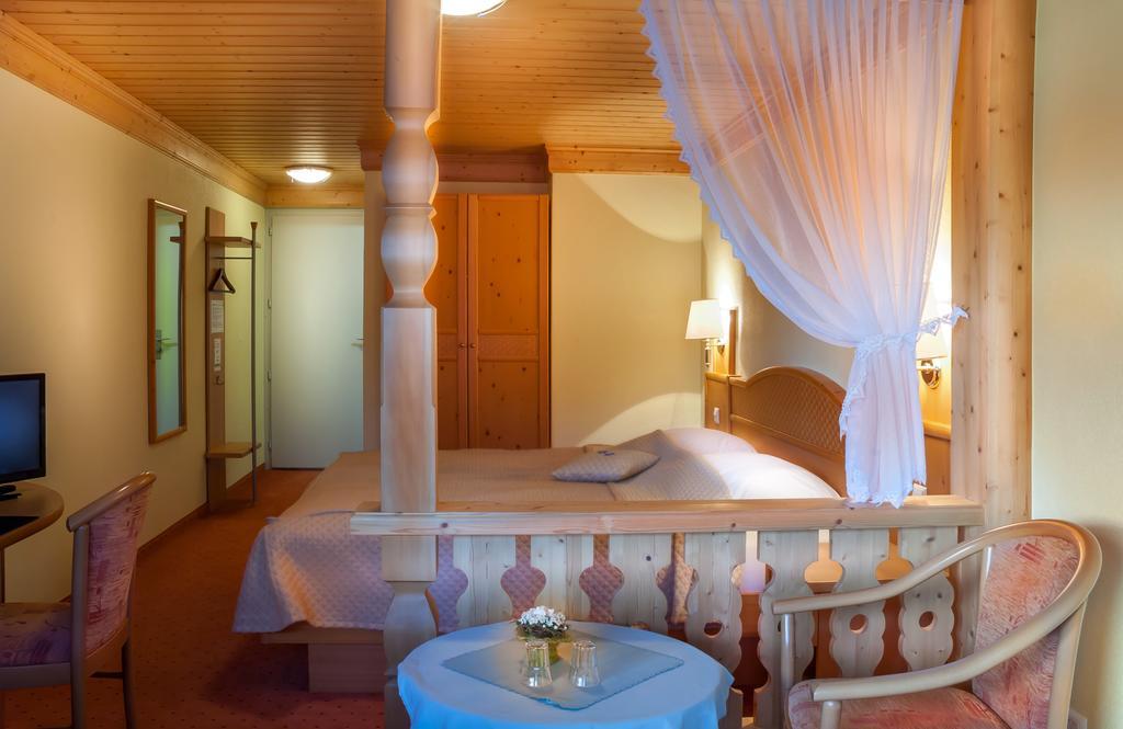 Seehotel Boutique Jaegerhof-Hubertus ฟูลองซี ภายนอก รูปภาพ